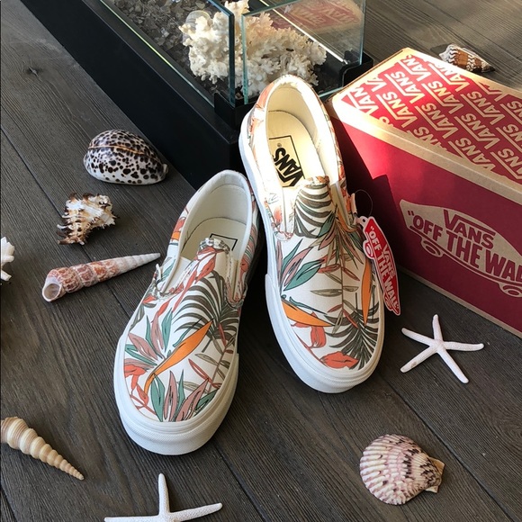 Vans Shoes - 🍊🌴VANS CALIFORNIA FLORAL🍊🌴